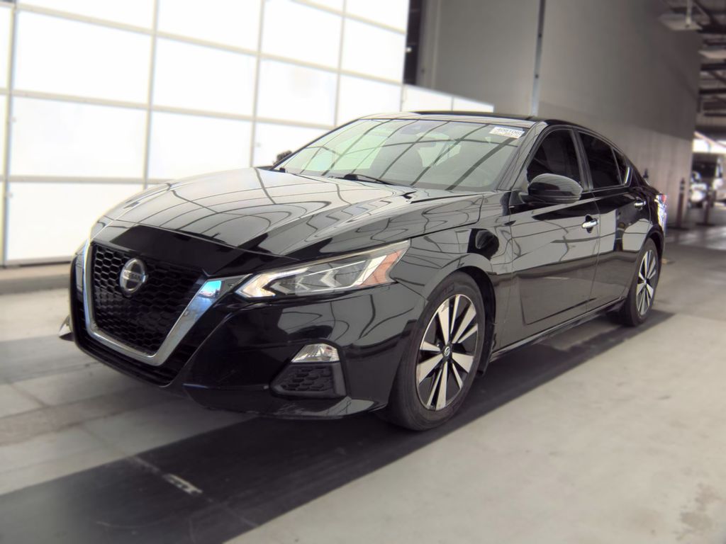 2021 Nissan Altima 2.5 SV photo