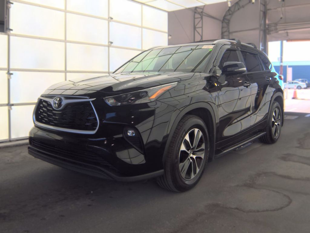 2026 Toyota Highlndr XLE photo
