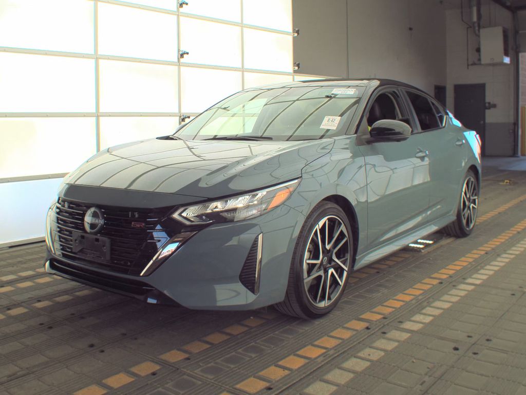 2025 Nissan Sentra SR photo