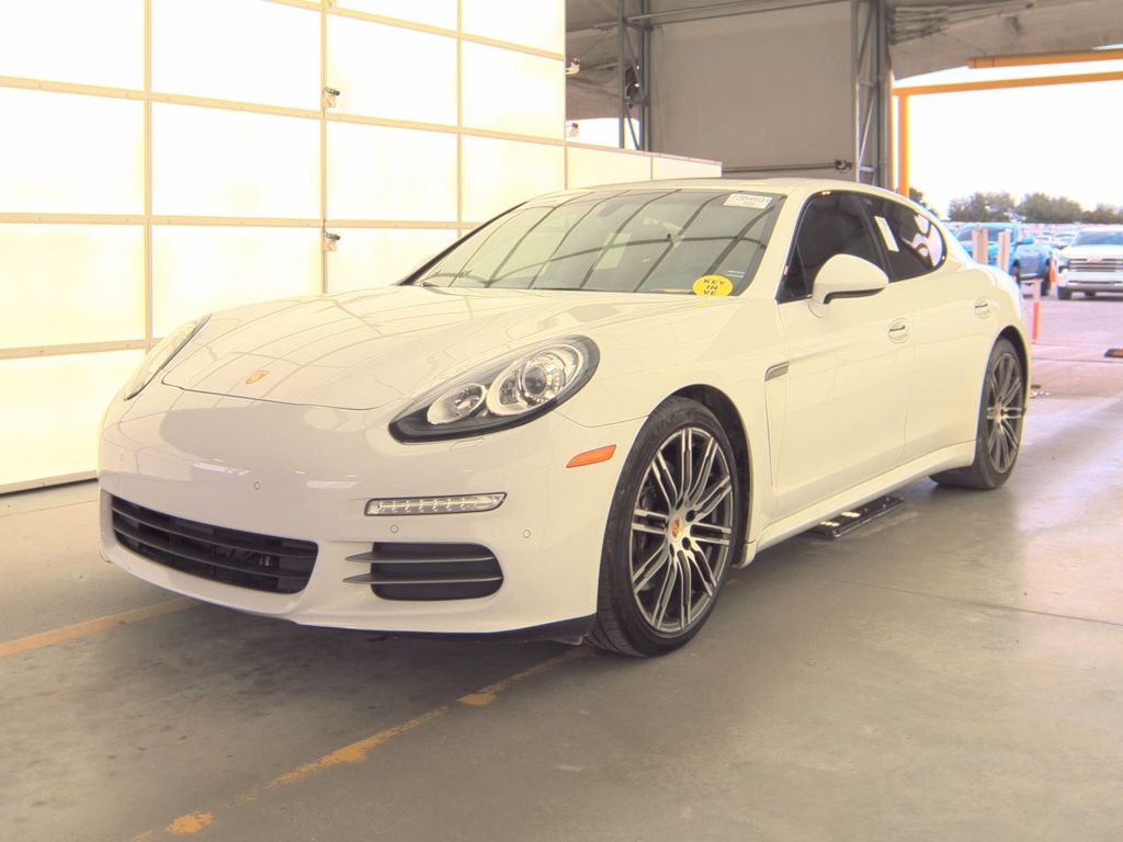 2016 Porsche Panamera AWD Edit photo