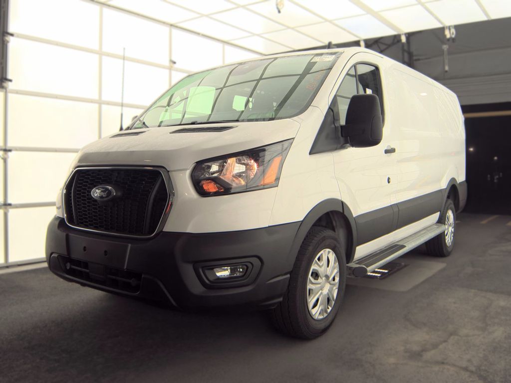 2025 Ford T250 Cargo photo