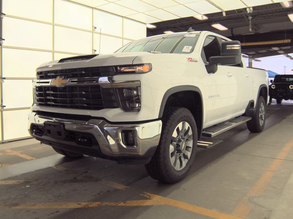 2025 Chevrolet Silverado 2500HD LT photo