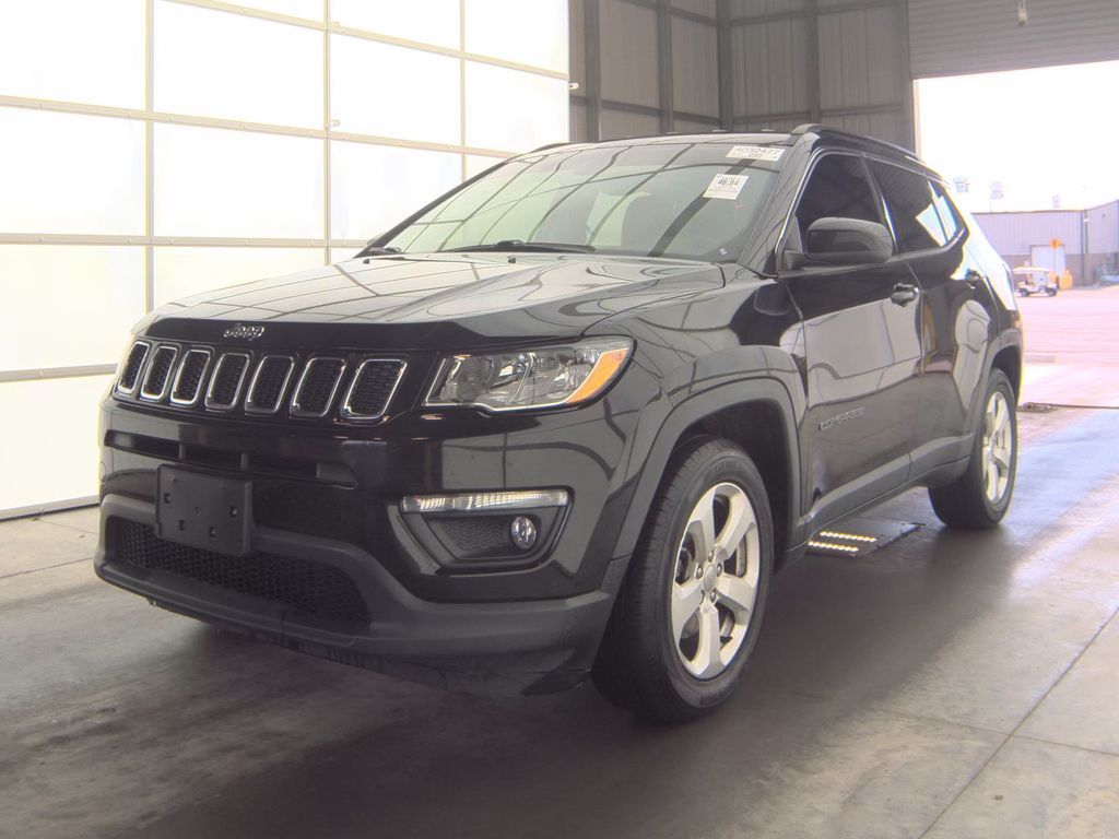 2018 Jeep Compass Latitude photo