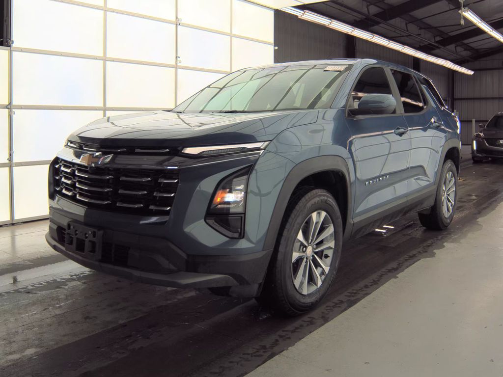 2026 Chevrolet Equinox FWD LT photo