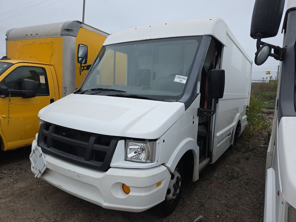 2012 Isuzu Reach photo