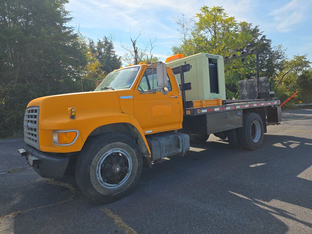 1995 Ford F-800 F800 photo