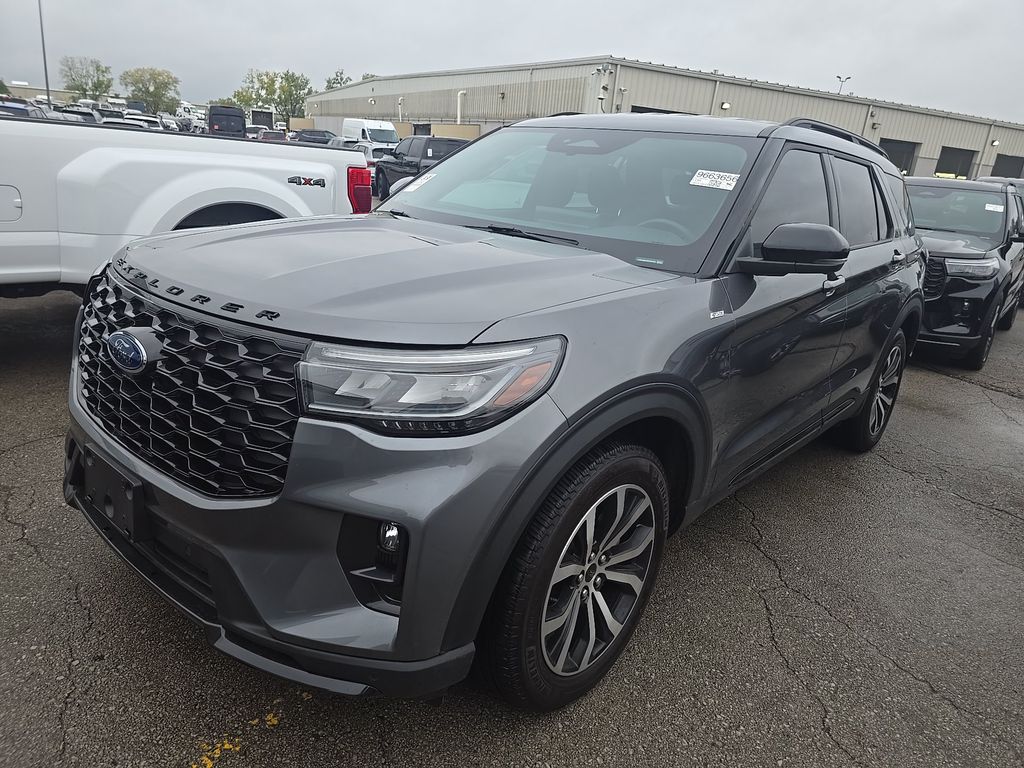 2025 Ford Explorer ST-Line photo