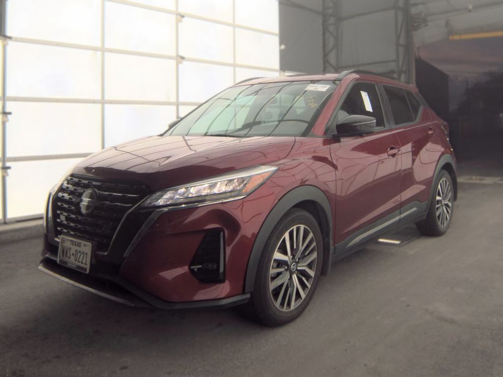 2021 Nissan Kicks SR photo