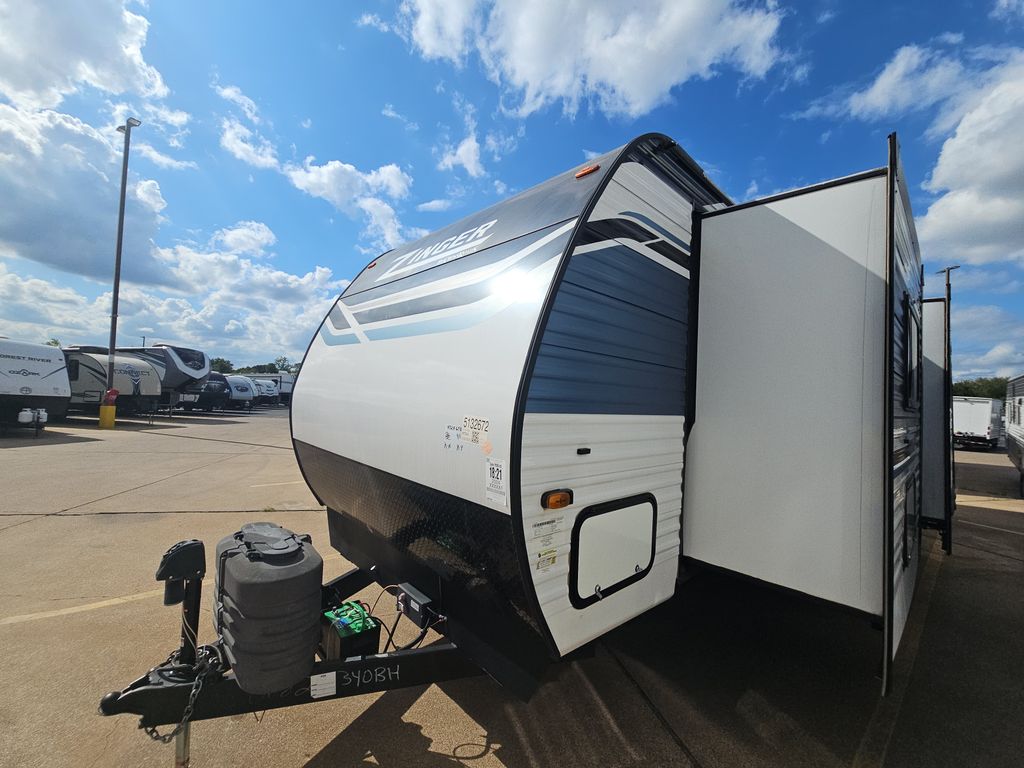 2024 Crossroads Zinger 340BH photo