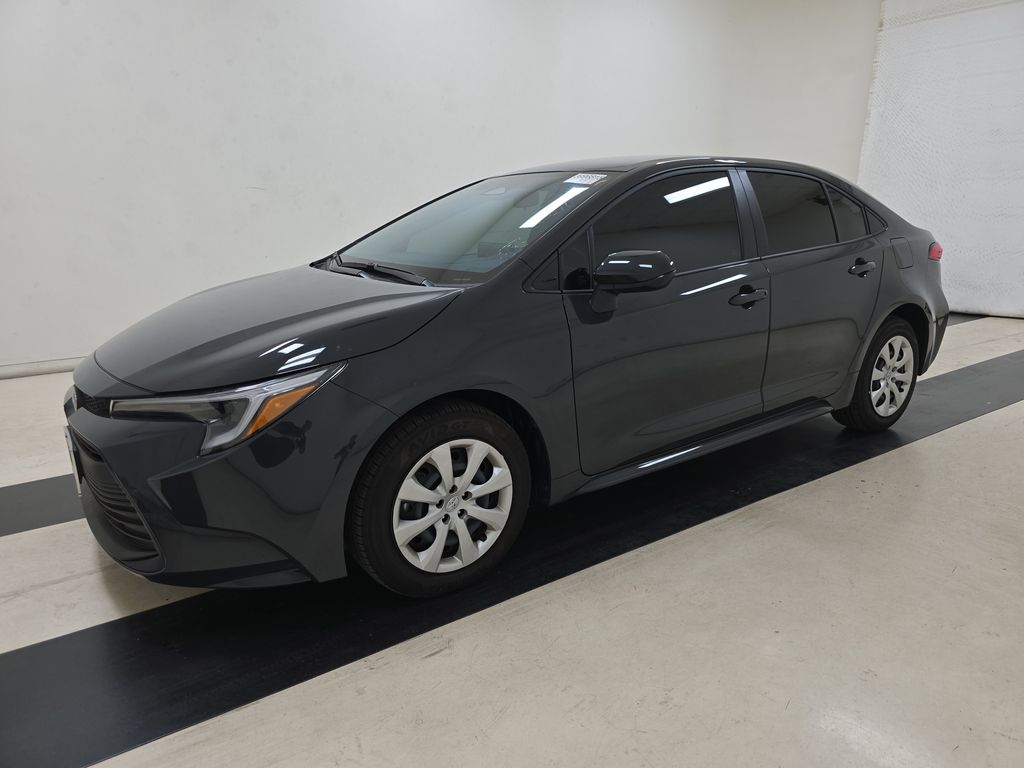 2026 Toyota Corolla Hybrid LE photo