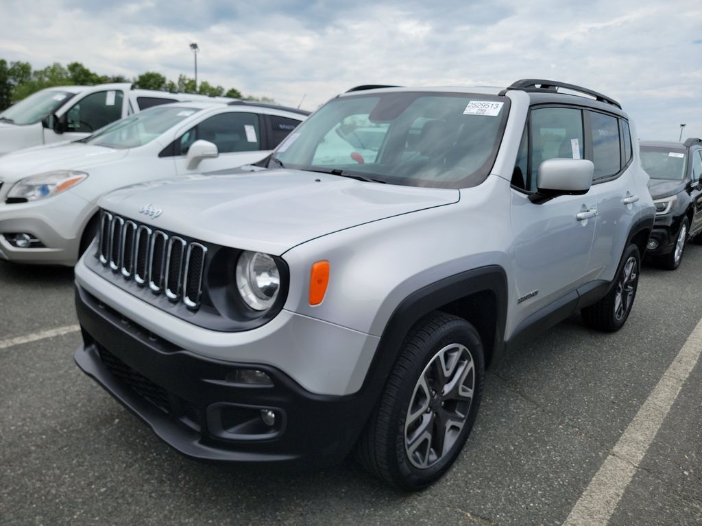 2016 Jeep Renegade Latitude photo