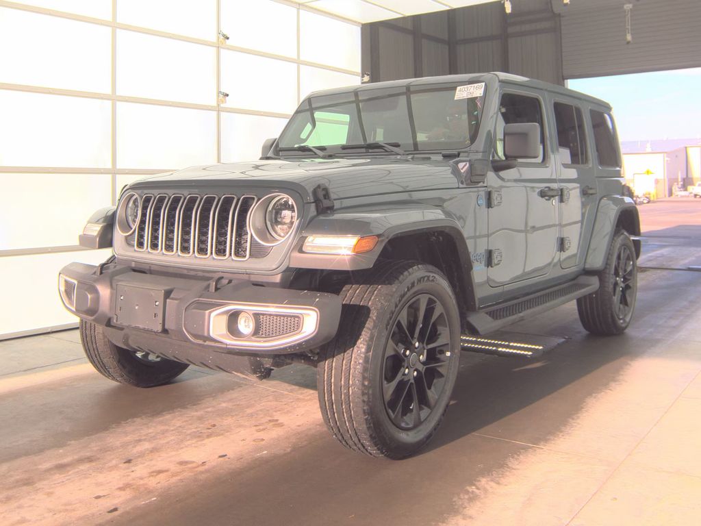 2025 Jeep Wrangler Sahara photo