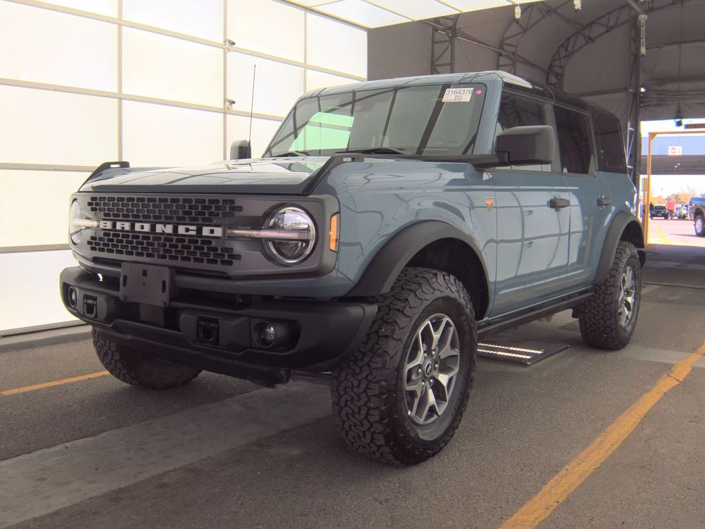 2025 Ford Bronco Badlands photo