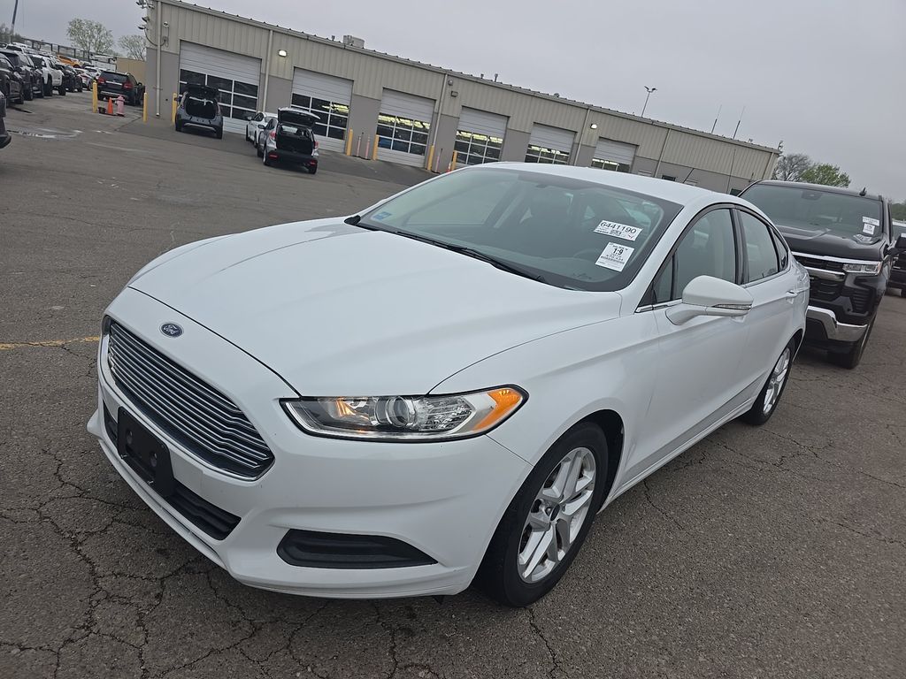 2016 Ford Fusion SE photo
