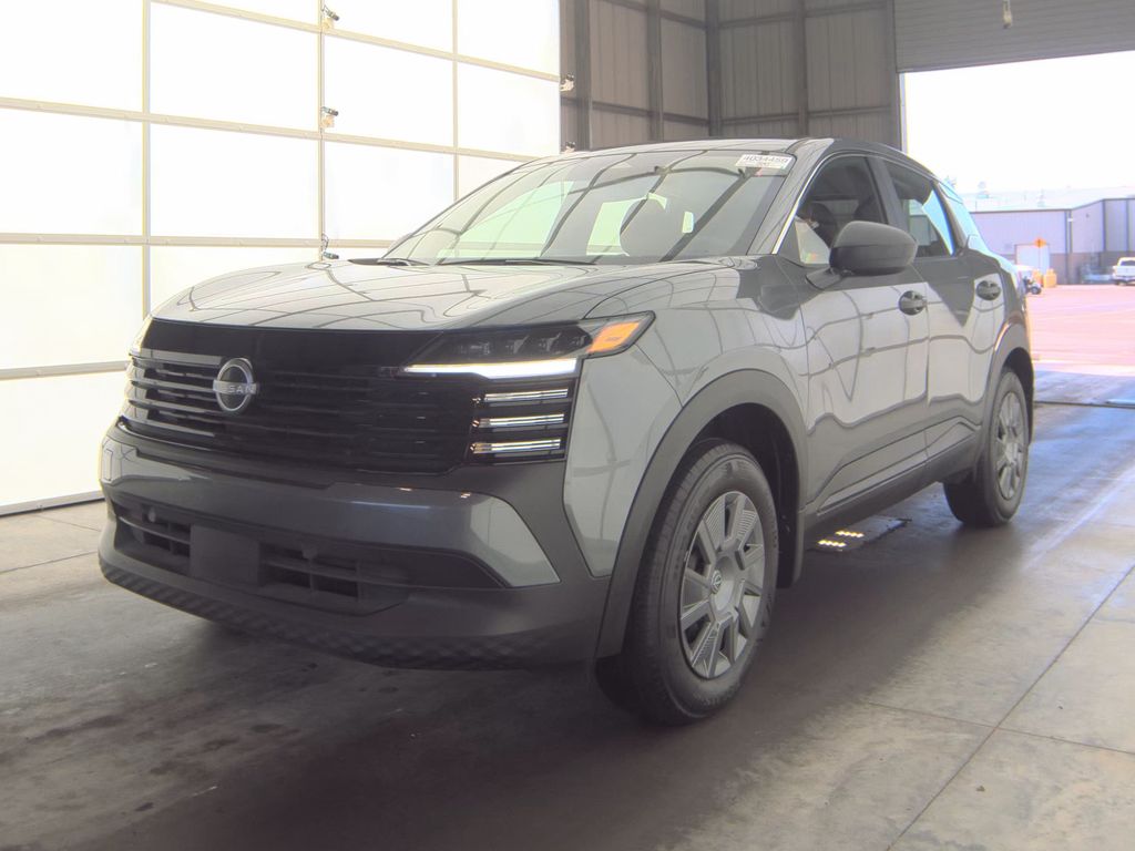 2025 Nissan Kicks S photo