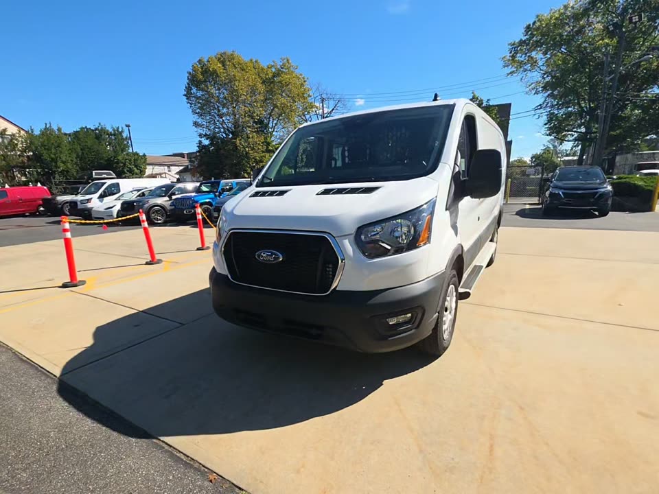 2025 Ford Transit 250 Base photo