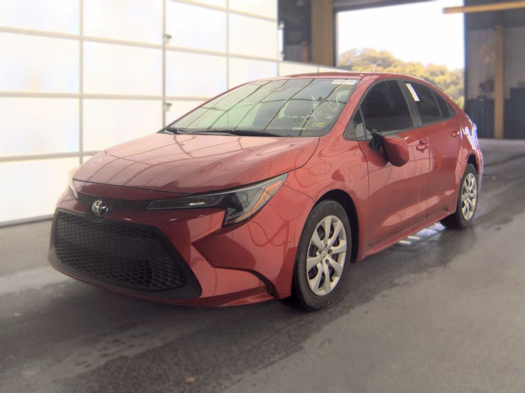 2021 Toyota Corolla LE photo