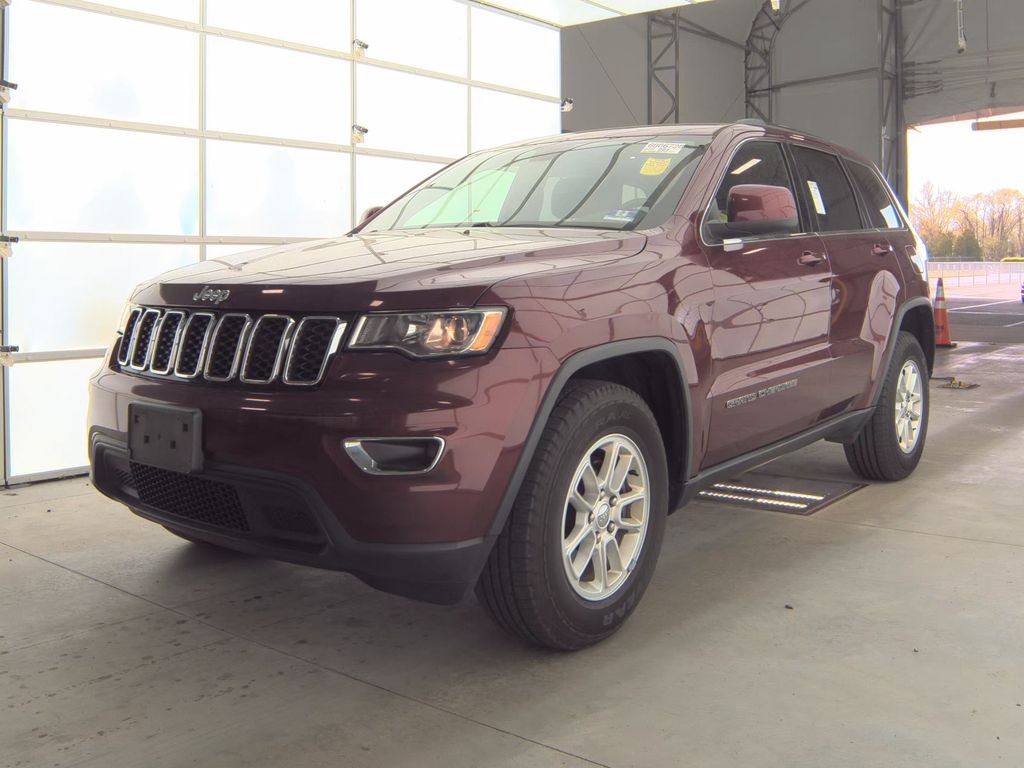 2019 Jeep Grand Cherokee Laredo E photo