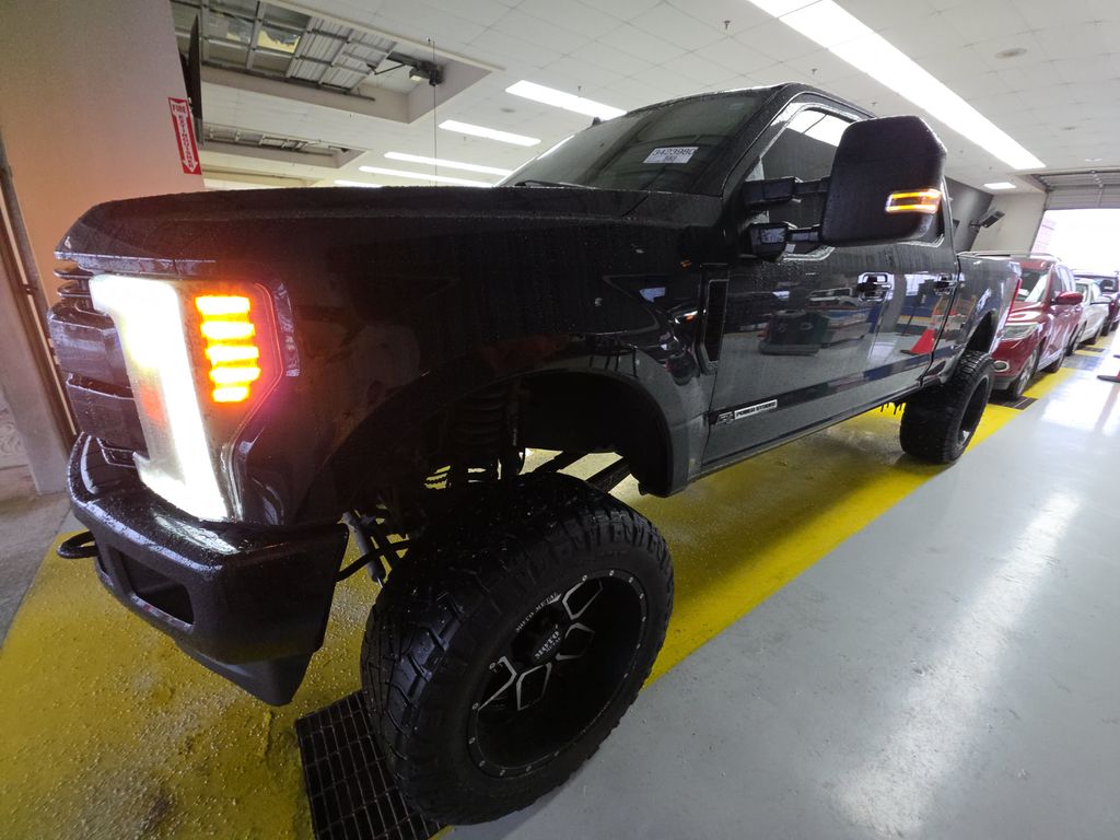 2019 Ford F-250 Lariat photo