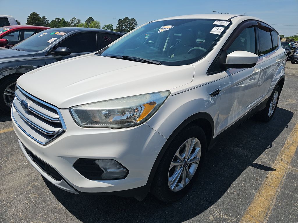 2017 Ford Escape SE photo
