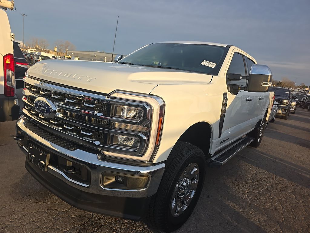 2025 Ford F-250 Lariat photo