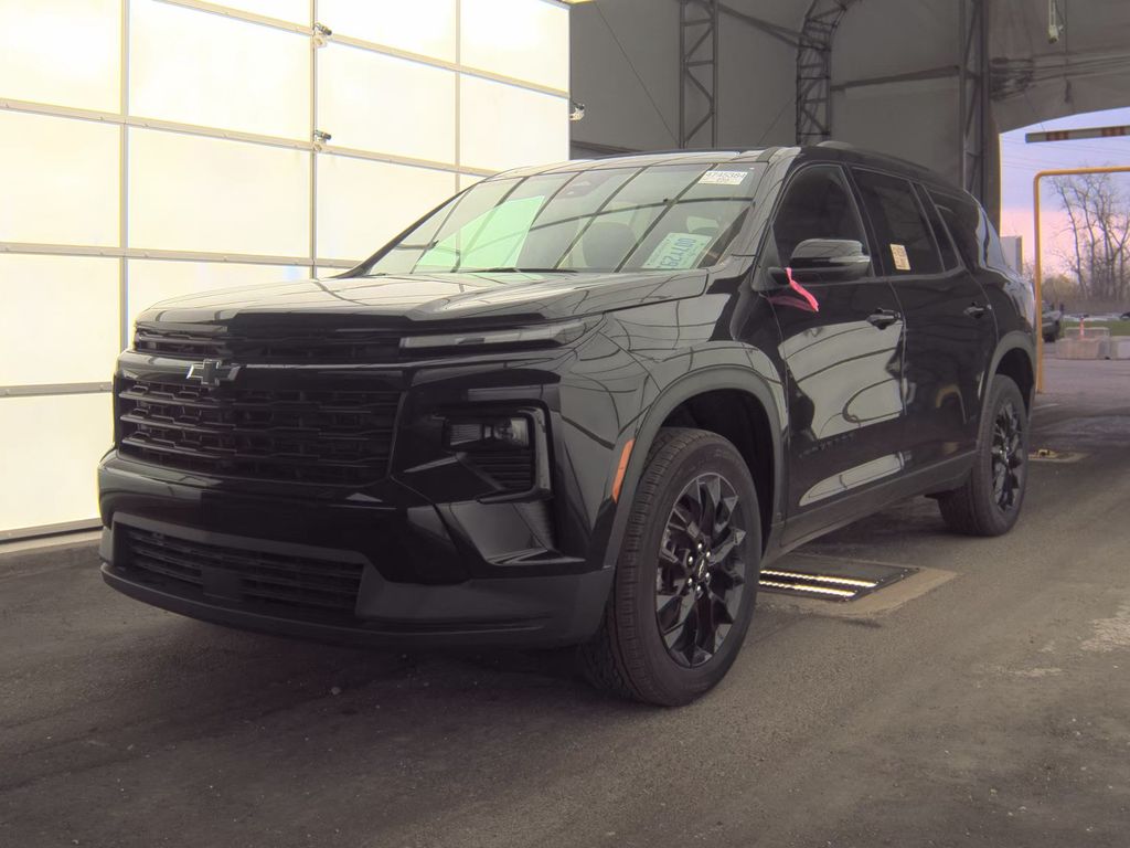 2025 Chevrolet Traverse 2LT photo