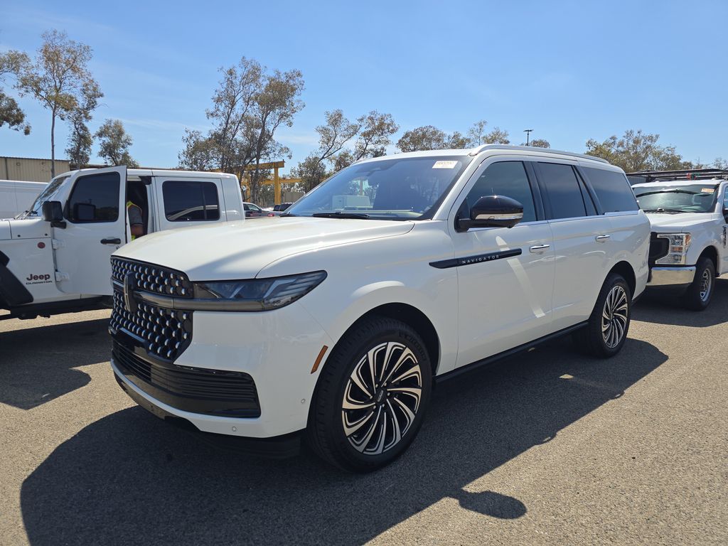 2025 Lincoln Navigator Black Labl photo