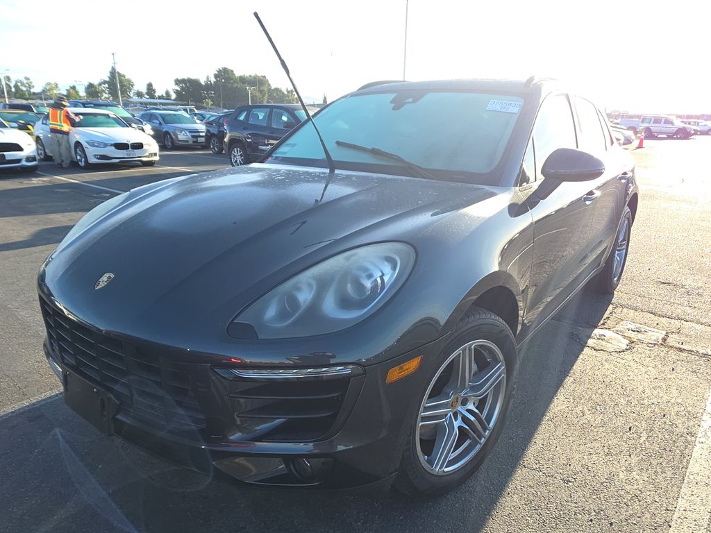 2017 Porsche Macan S photo