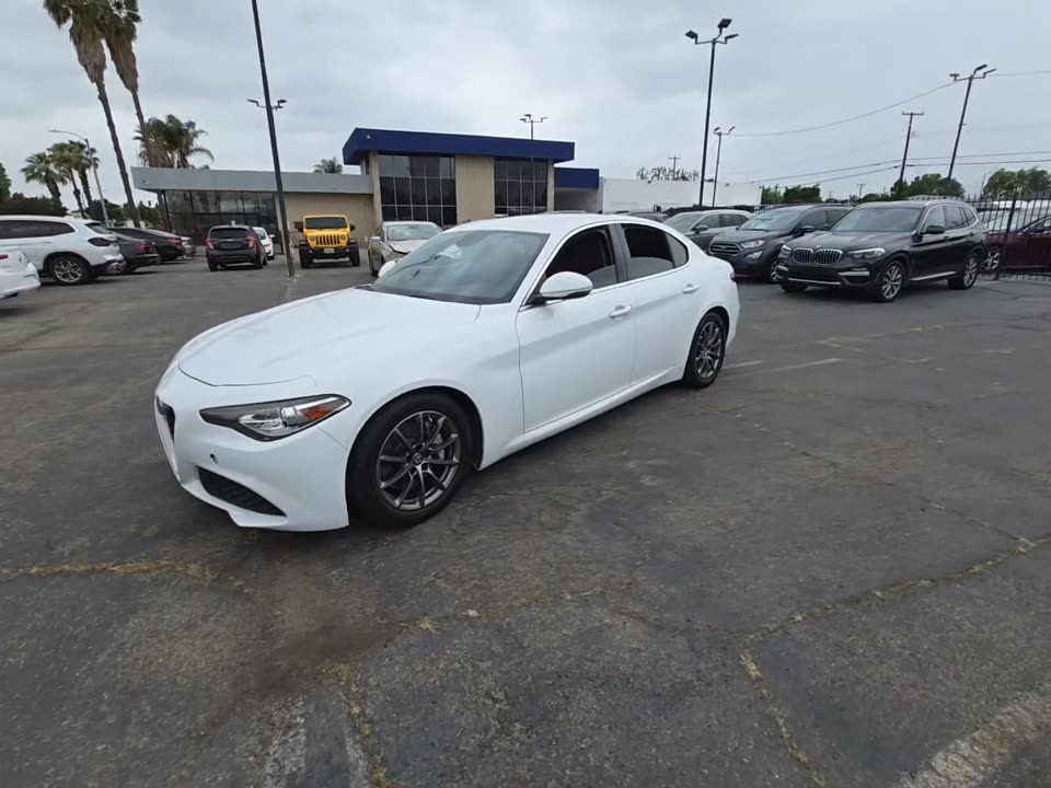 2018 Alfa Romeo Giulia photo