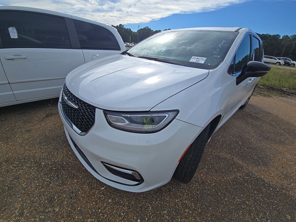 2026 Chrysler Pacifica Limited photo