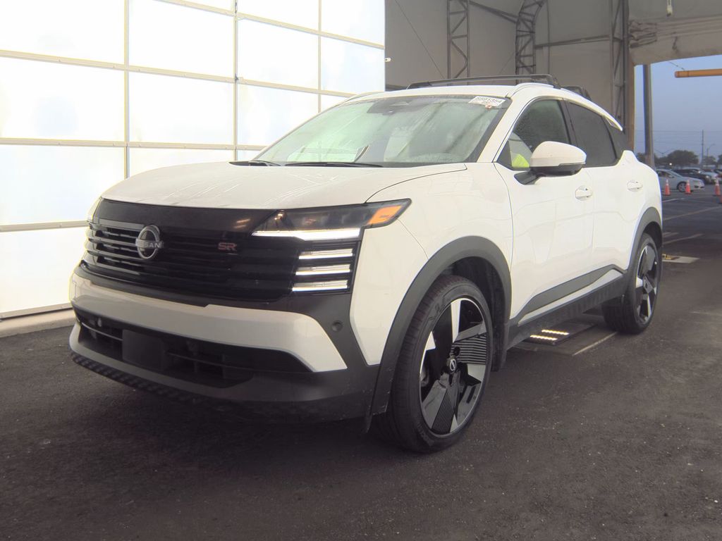 2025 Nissan Kicks SR photo