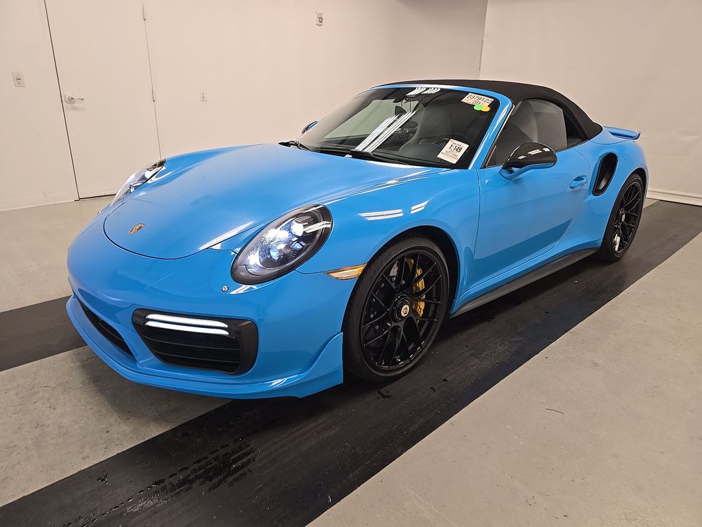 2017 Porsche 911 Turbo S photo