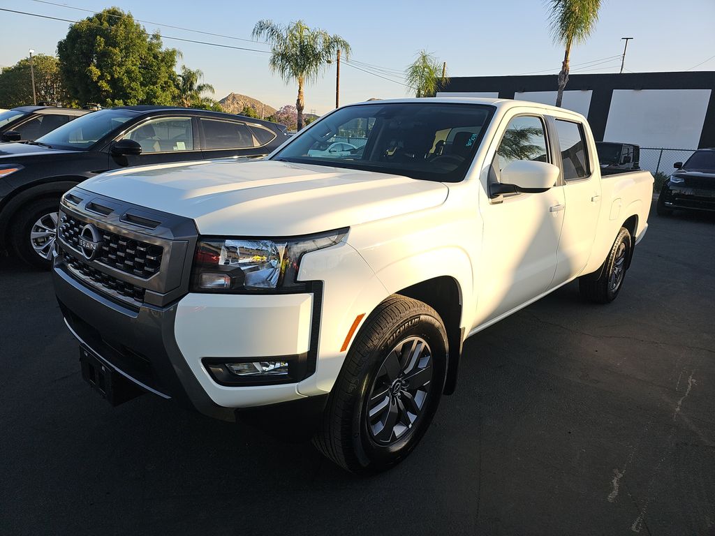 2025 Nissan Frontier SV photo