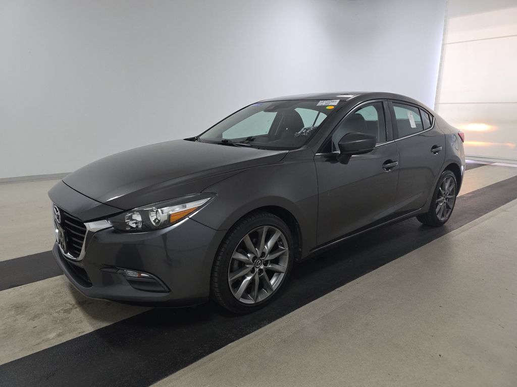 2018 MAZDA Mazda3 Touring photo