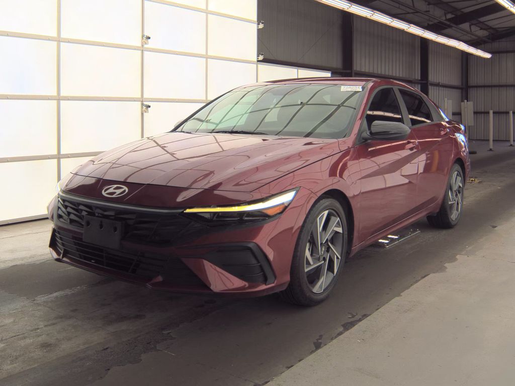 2025 Hyundai Elantra SEL Sport photo