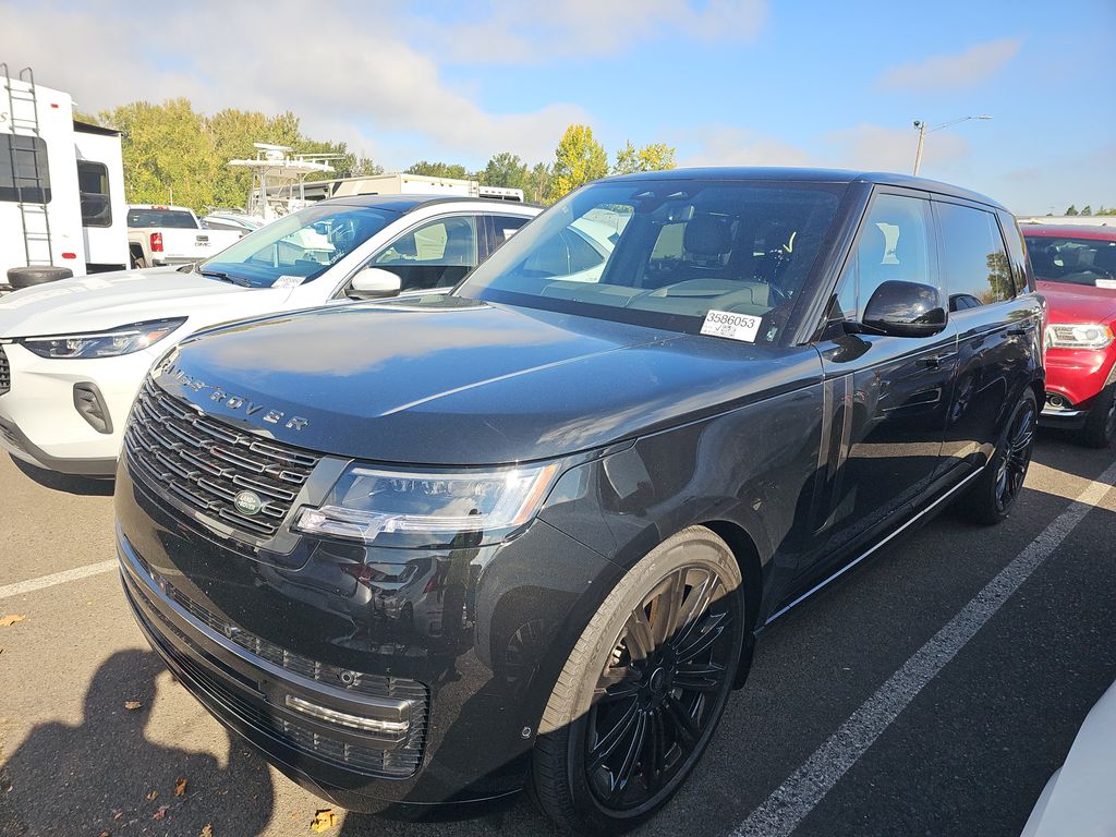 2025 Land Rover Range Rover SE photo