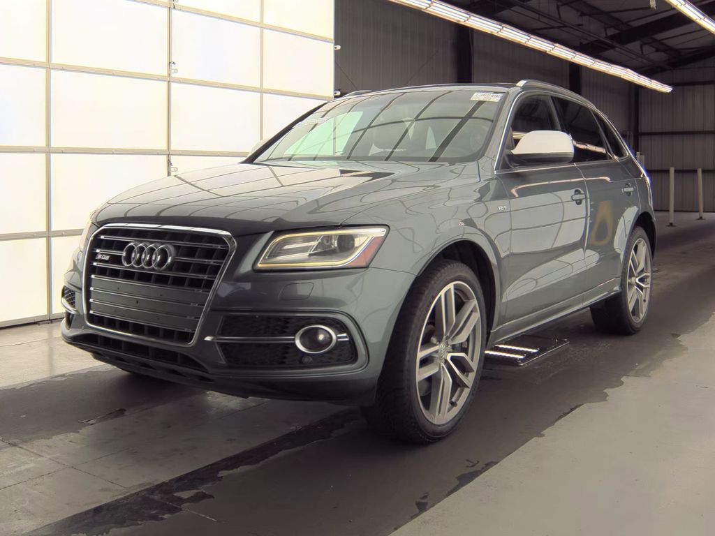 2014 Audi SQ5 Prestige photo