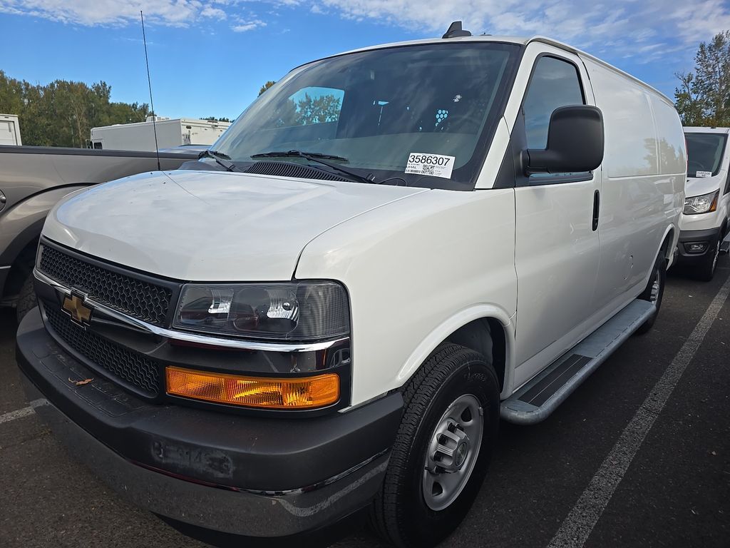 2025 Chevrolet G2500 Cargo photo