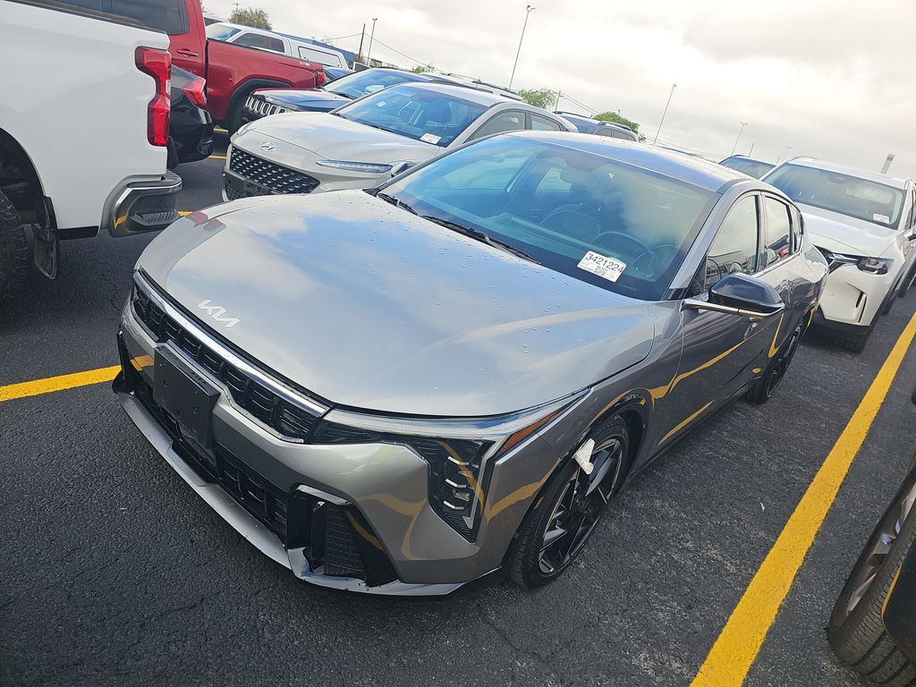 2025 Kia K4 GT-Line photo