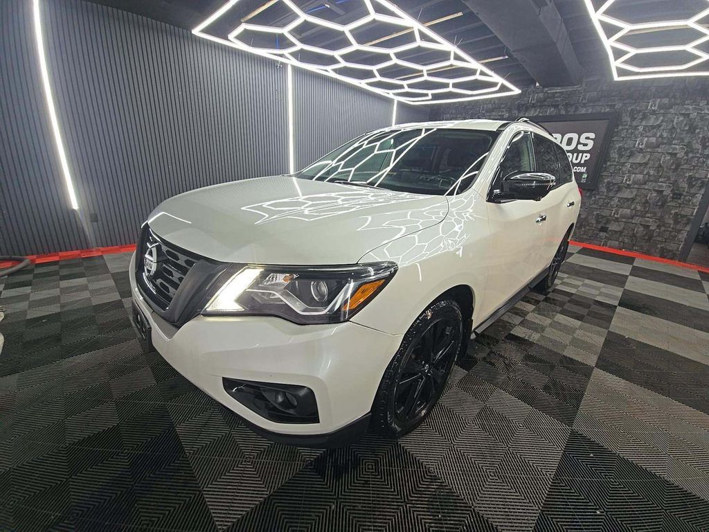 2018 Nissan Pathfinder SL photo