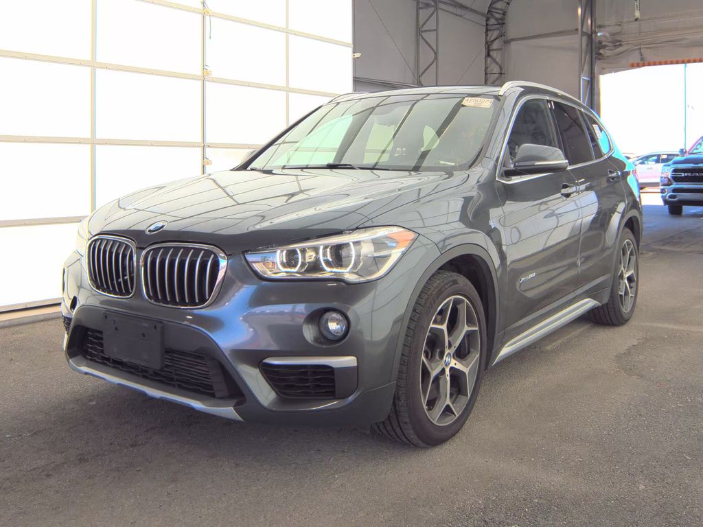 2017 BMW X1 28IX LUX photo