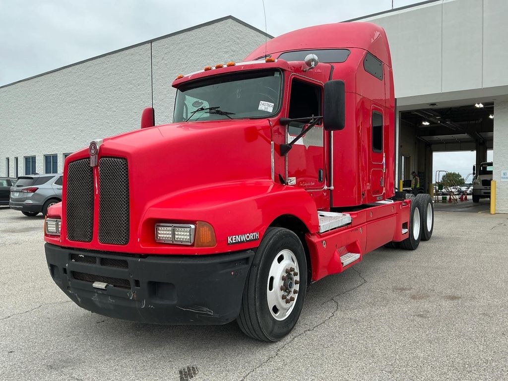 2006 Kenworth T600 photo
