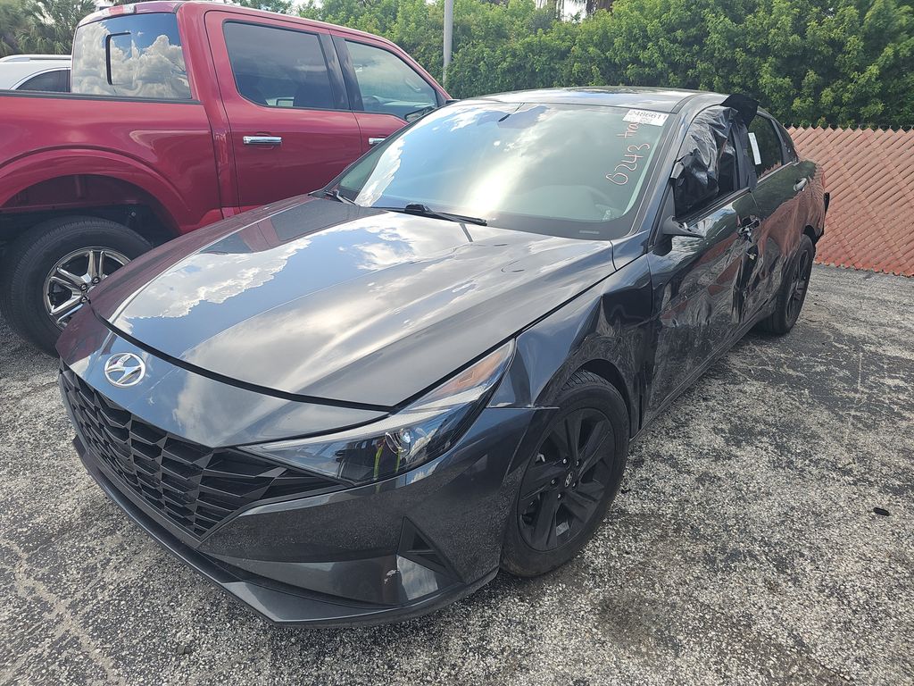 2021 Hyundai Elantra SEL photo