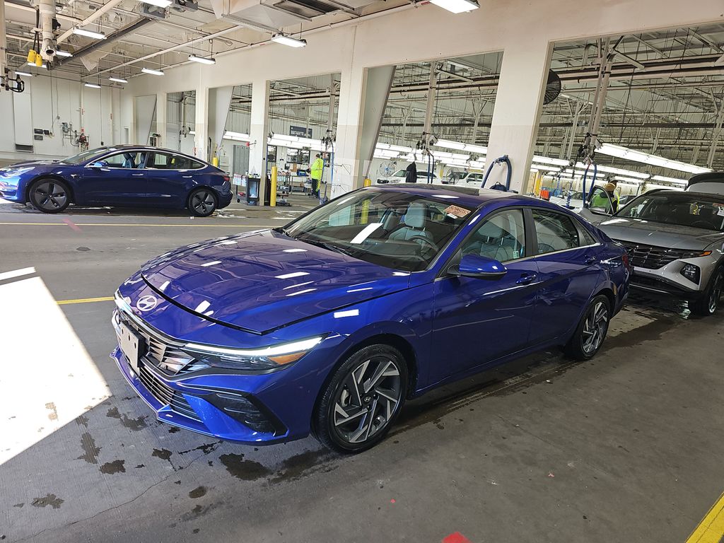 2025 Hyundai Elantra Limited photo