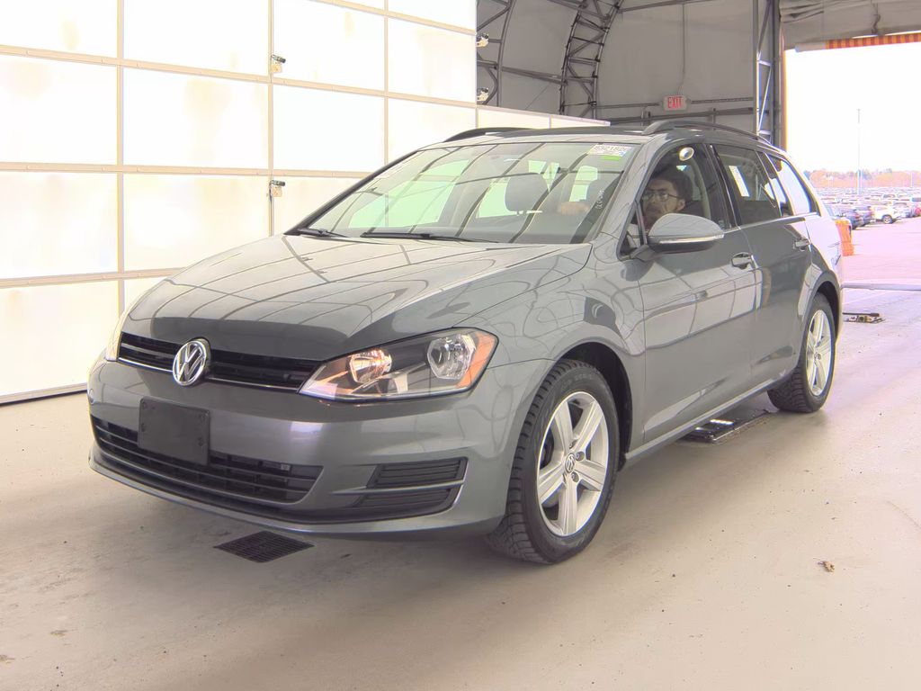 2015 Volkswagen Golf TDI S photo