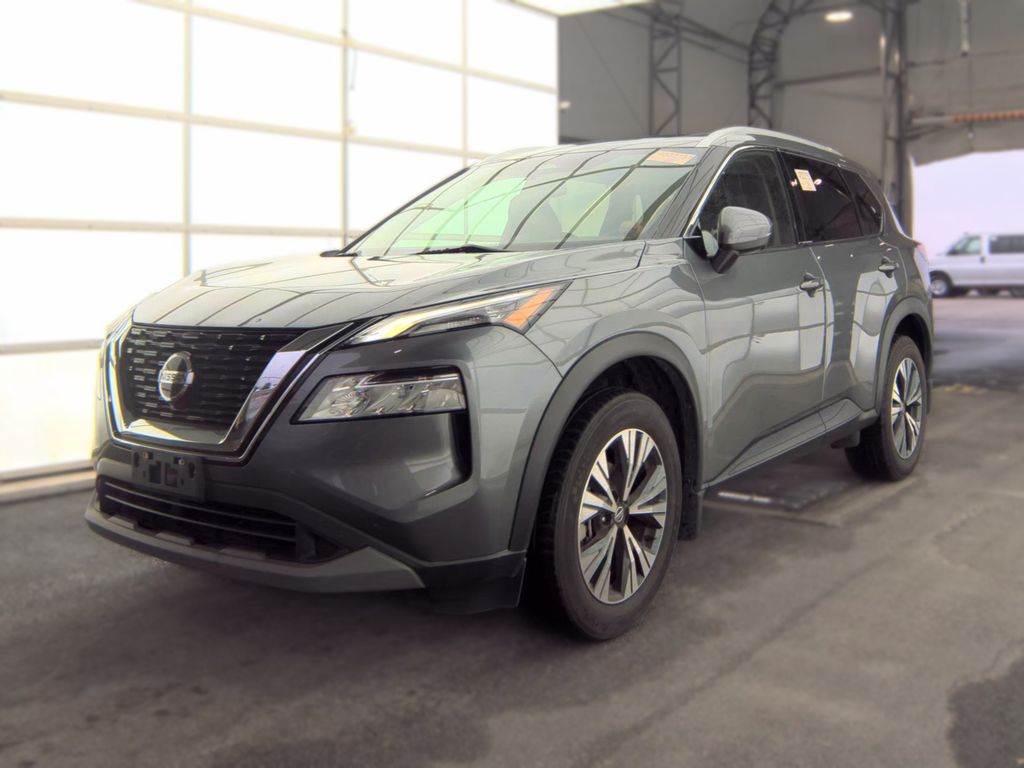 2021 Nissan Rogue SV photo