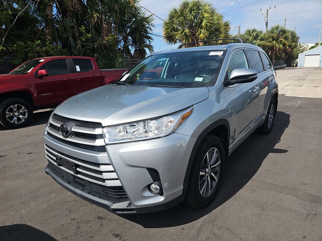 2018 Toyota Highlander XLE photo