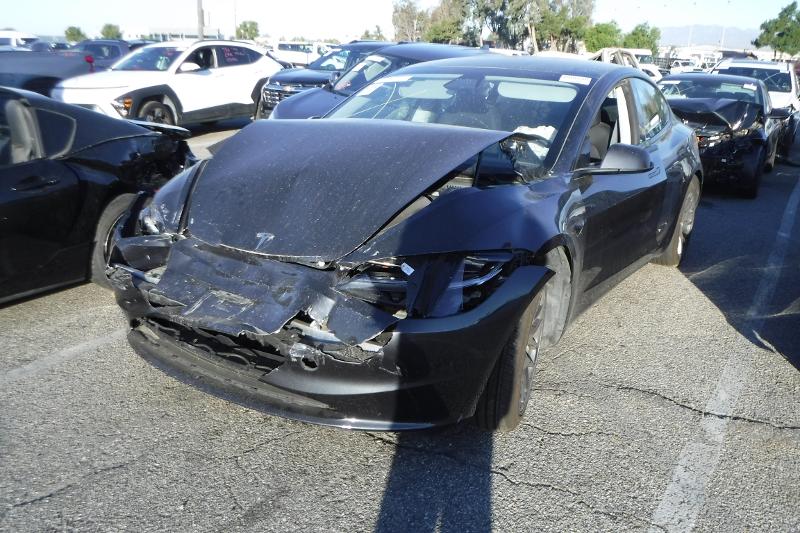 2025 Tesla Model 3 Long Range photo
