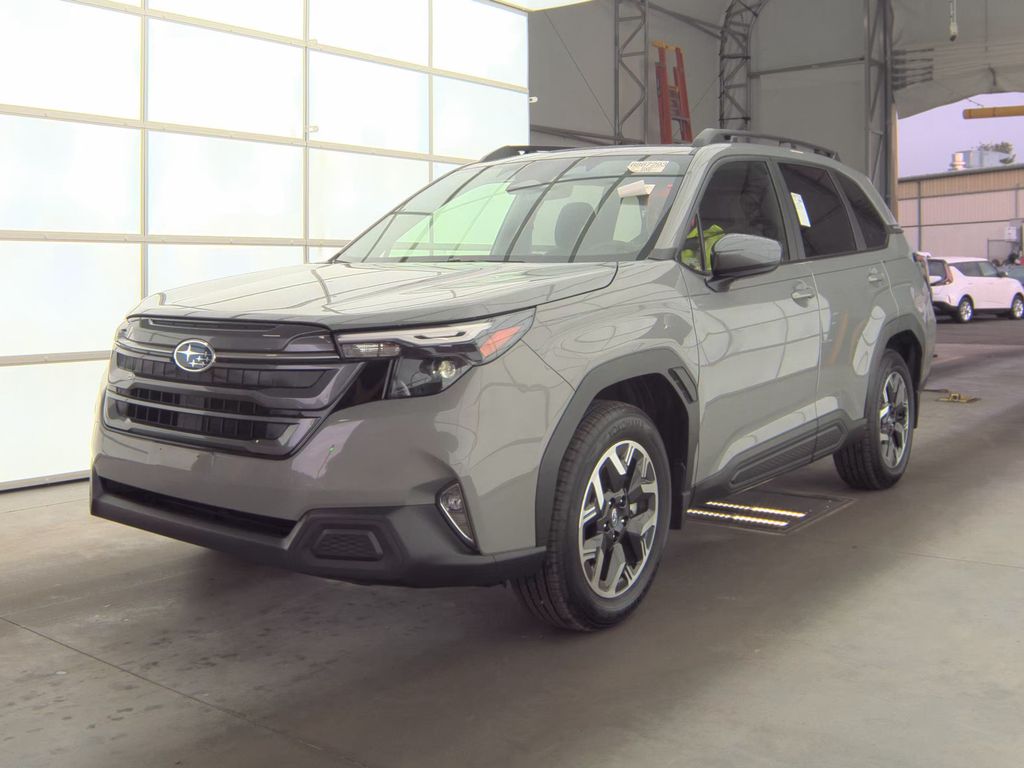 2025 Subaru Forester Premium photo