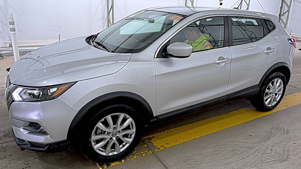 2021 Nissan Rogue S photo